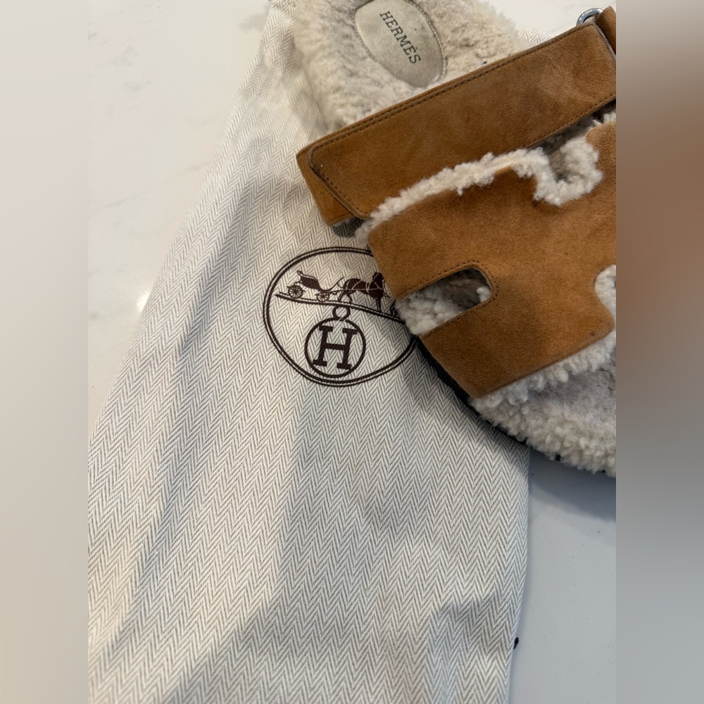 AUTHENTIC HERMES Men Shearling CHYPRE SANDALS. Sold out almost everywhere - Picture 6 of 6